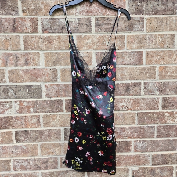 Victoria Secret Floral Slip Dress with Lace Detail Size L - Picture 1 of 4